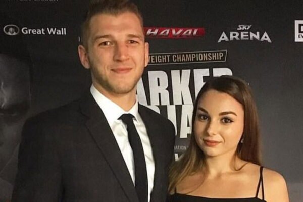 Dan Hooker Wife